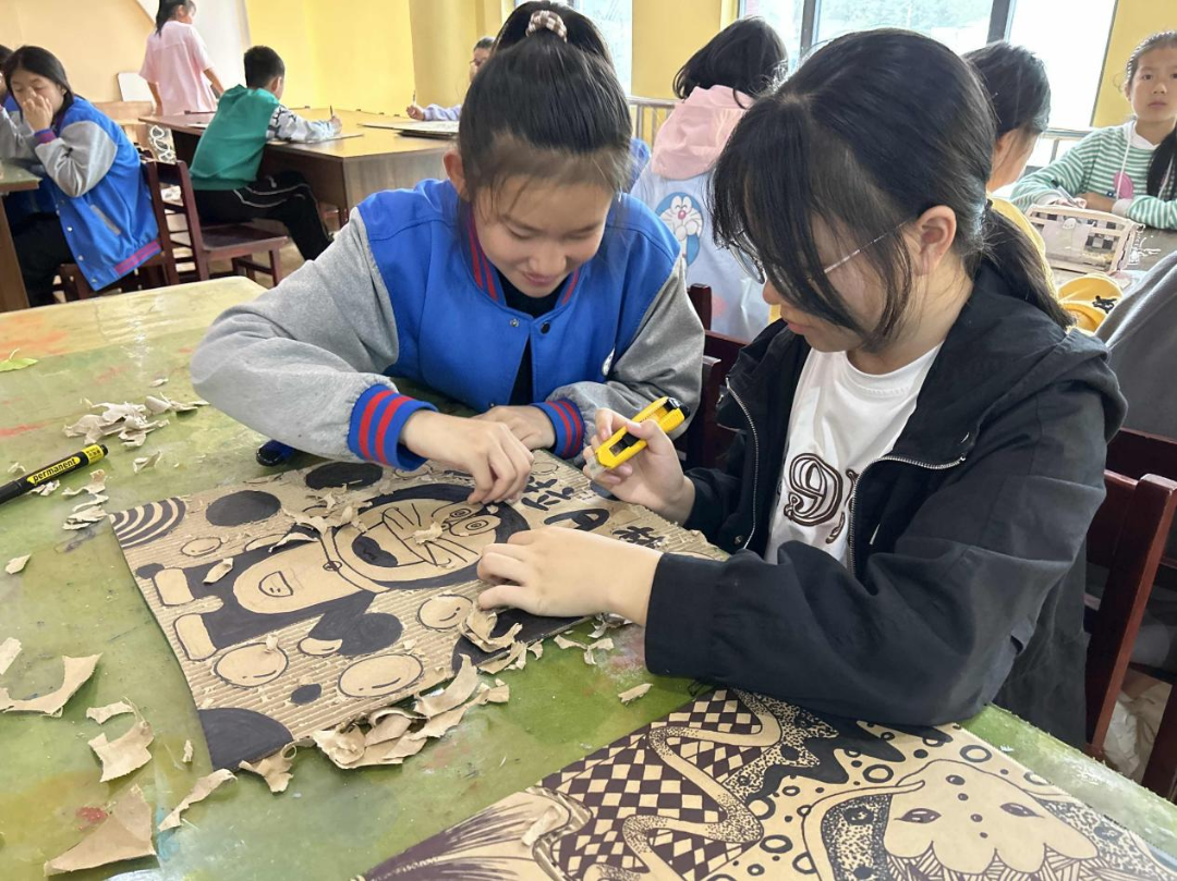制作箱板画.png