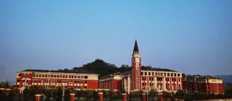 _福德学校_校园.jpg